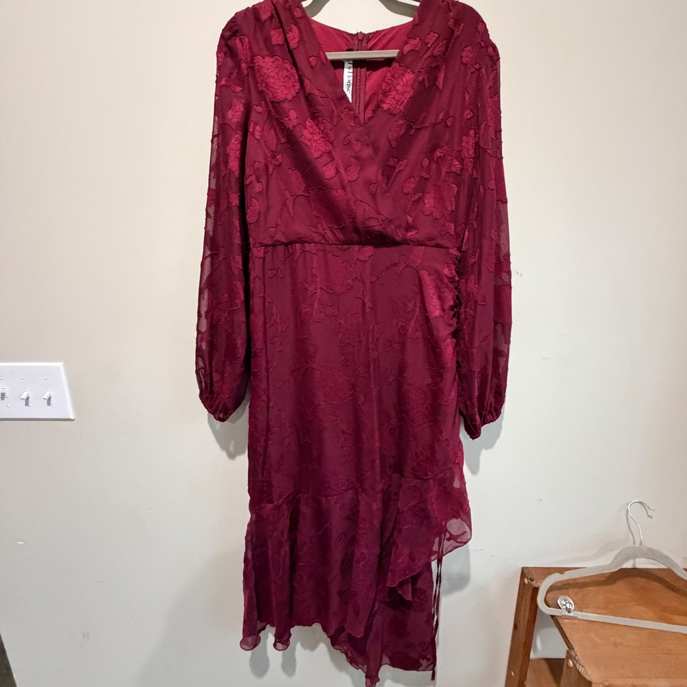 JJsHouse Floral Embroidered Wrap Dress Womens Large Burgundy Whimsigoth Wedding